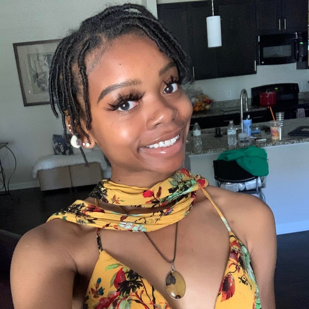 Meet the owner of ILLUMINATED EYEZ!